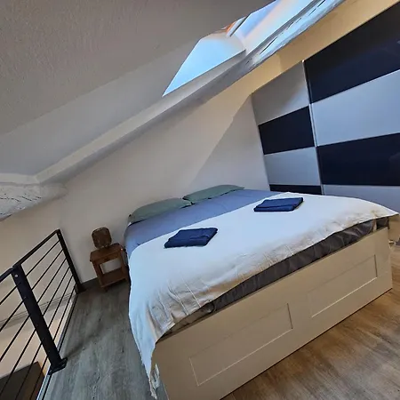 Lägenhet Le Duplex Du Vieux *