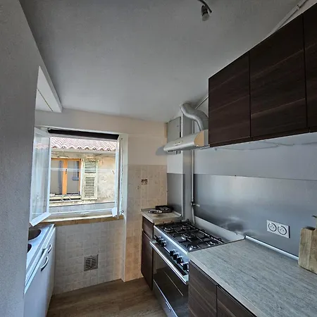 Le Duplex Du Vieux Апартаменты *