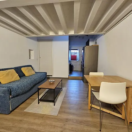 Lägenhet Le Duplex Du Vieux